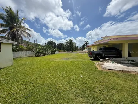 . Sr 975 Km.1.6 Las Calderonas Ceiba PR 00735
