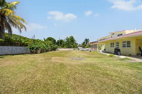 . Sr 975 Km.1.6 Las Calderonas Ceiba PR 00735