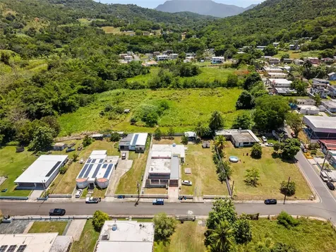 . Sr 975 Km.1.6 Las Calderonas Ceiba PR 00735