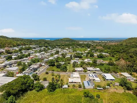 . Sr 975 Km.1.6 Las Calderonas Ceiba PR 00735
