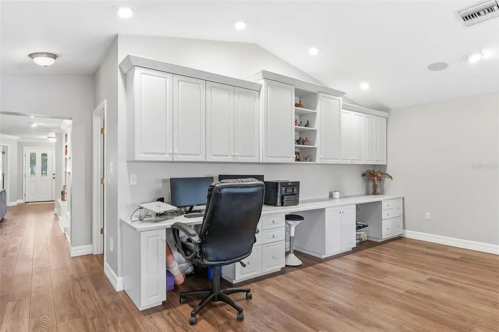 7565 Castle Drive Sarasota FL 34240