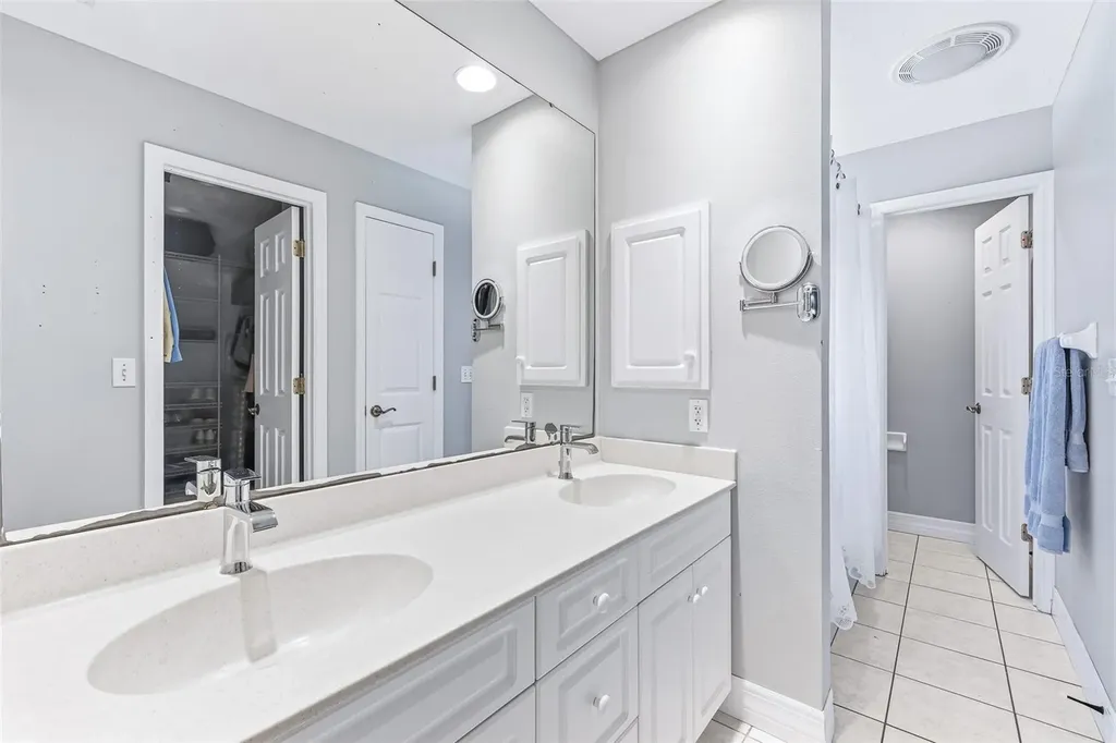 7565 Castle Drive Sarasota FL 34240