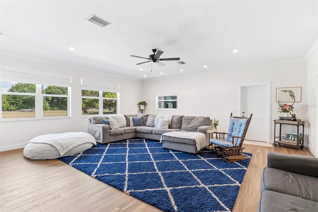 7565 Castle Drive Sarasota FL 34240