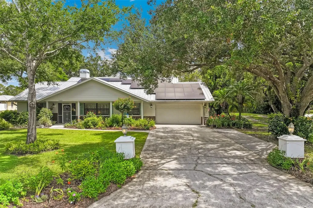 7565 Castle Drive Sarasota FL 34240