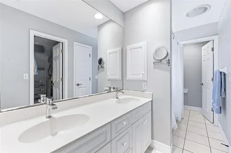 7565 Castle Drive Sarasota FL 34240