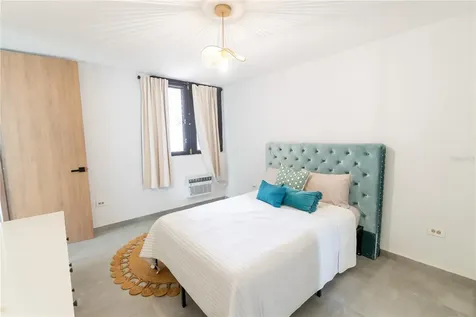 76 Kings Court San Juan PR 00911