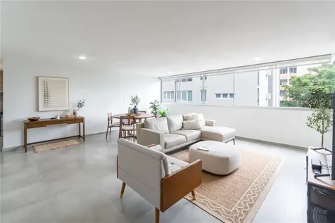 76 Kings Court San Juan PR 00911