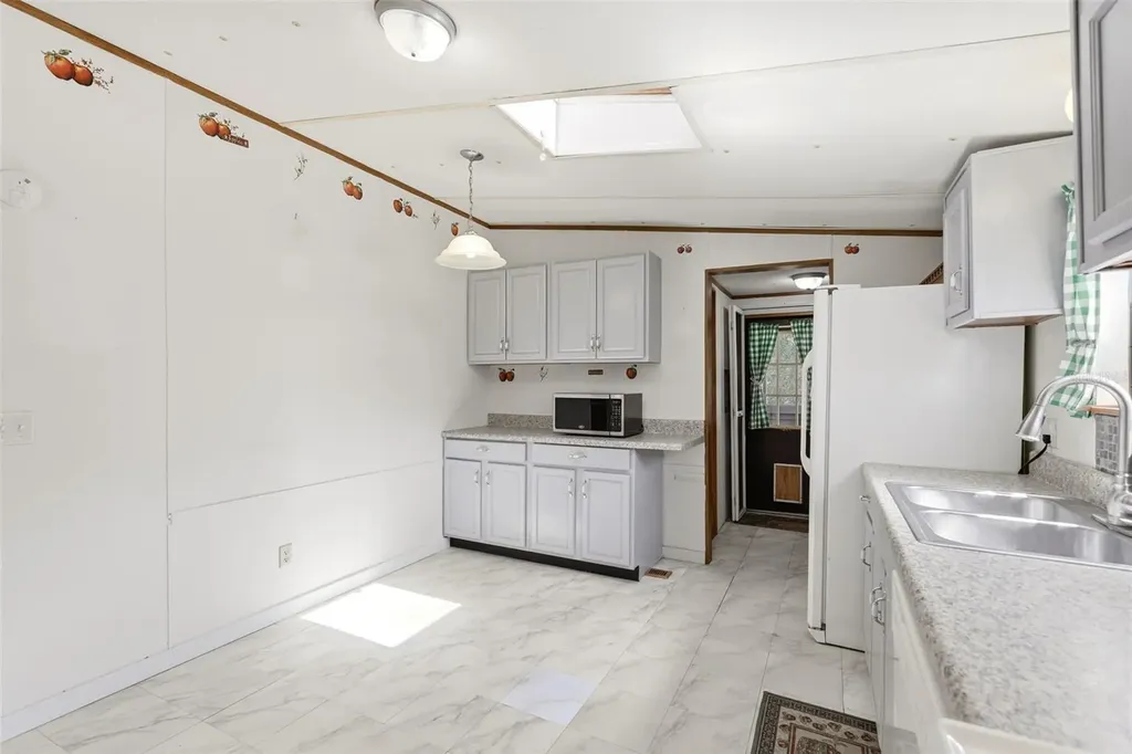 44238 Forest View Road Deland FL 32720