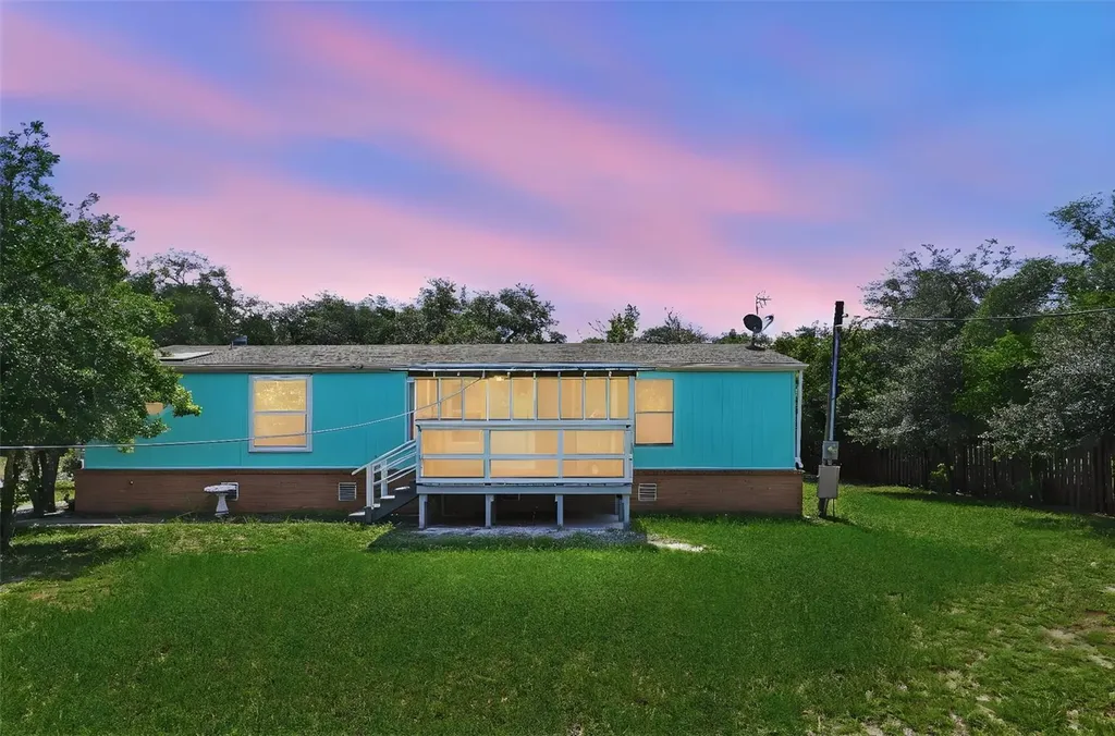 44238 Forest View Road Deland FL 32720