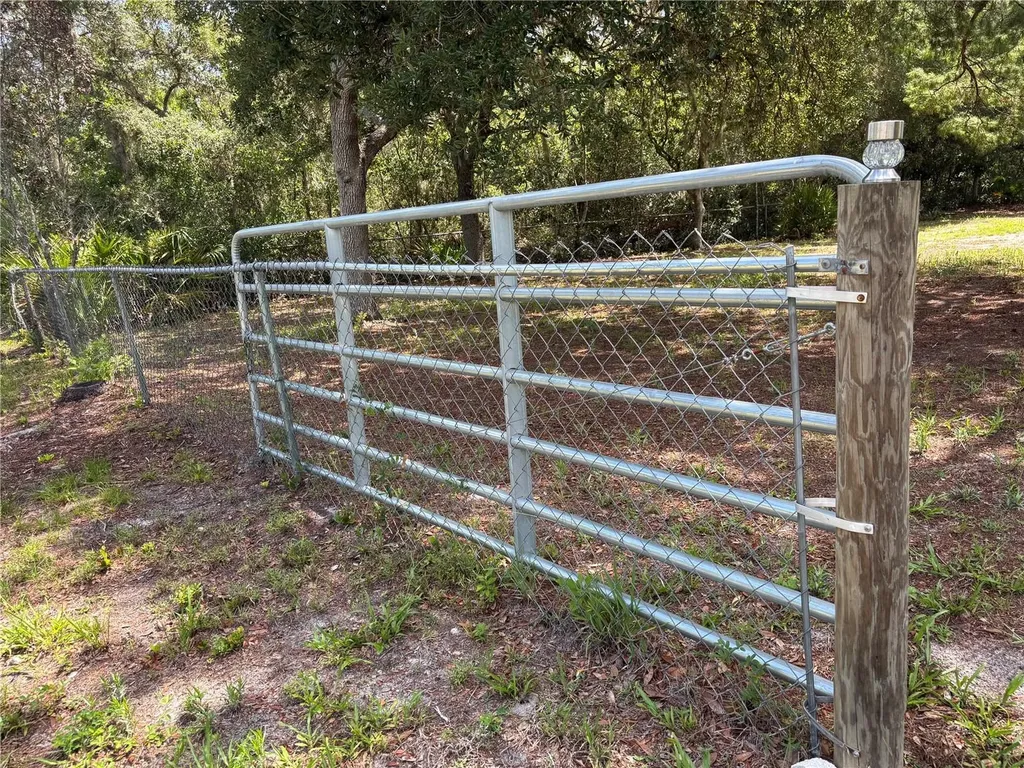 44238 Forest View Road Deland FL 32720