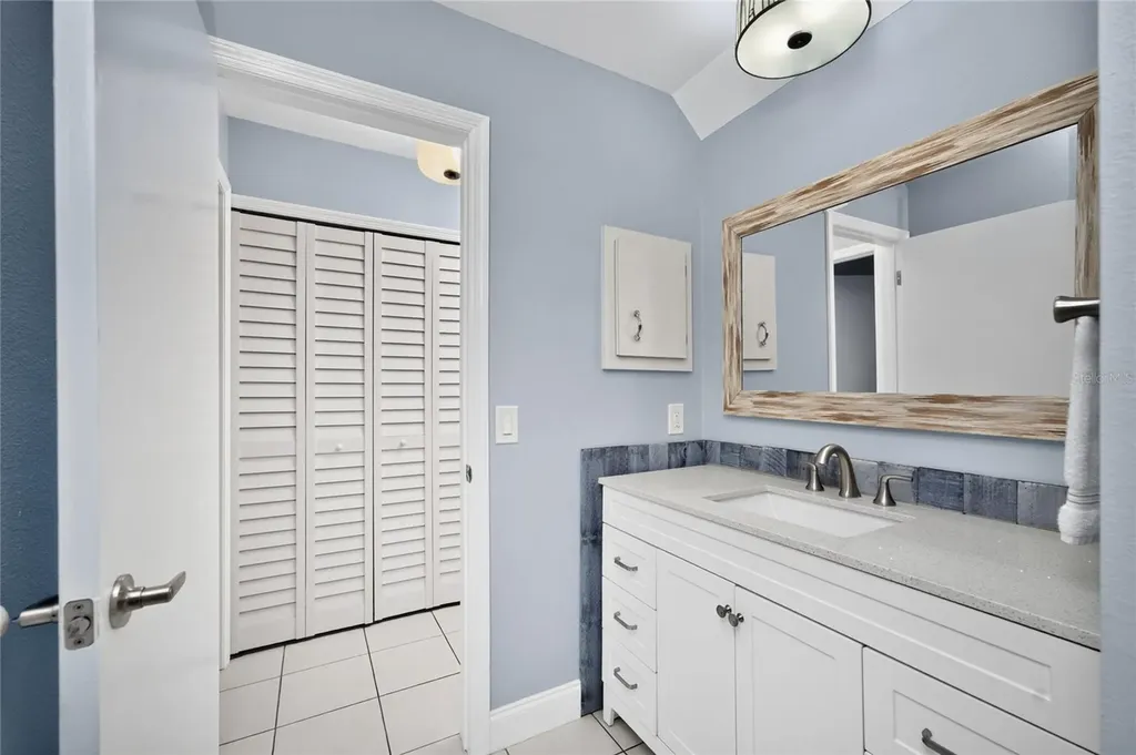 255 Mark Twain Lane Rotonda West FL 33947