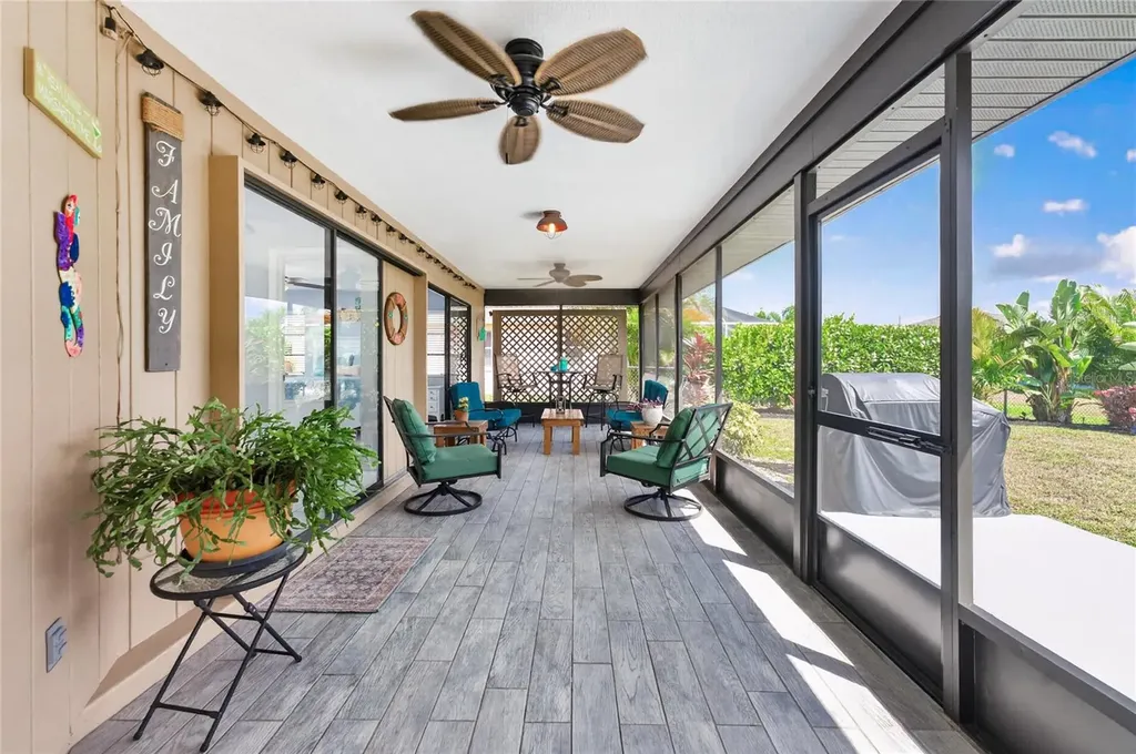 255 Mark Twain Lane Rotonda West FL 33947