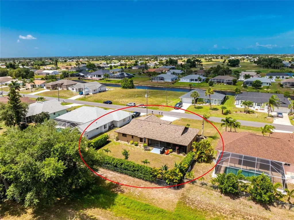 255 Mark Twain Lane Rotonda West FL 33947