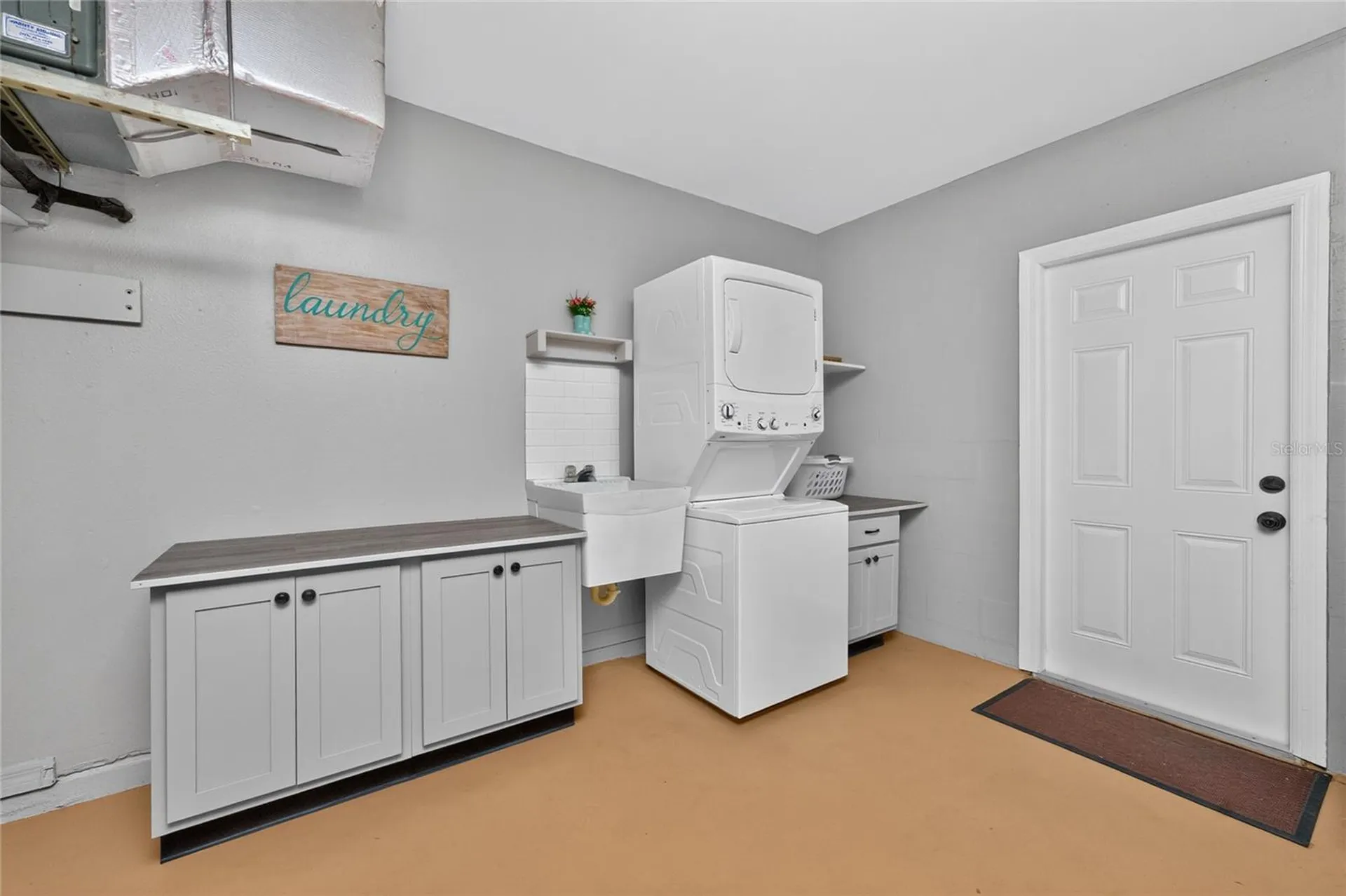 255 Mark Twain Lane Rotonda West FL 33947