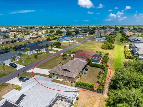 255 Mark Twain Lane Rotonda West FL 33947