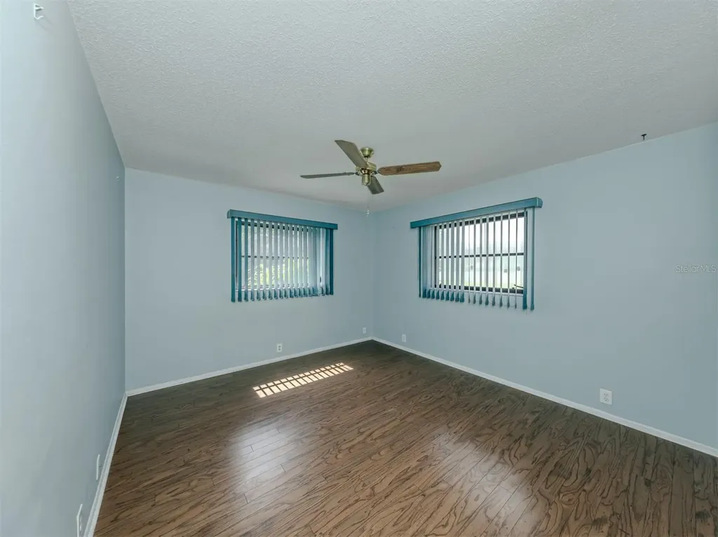 4361 Whispering Woods Place Sarasota FL 34233