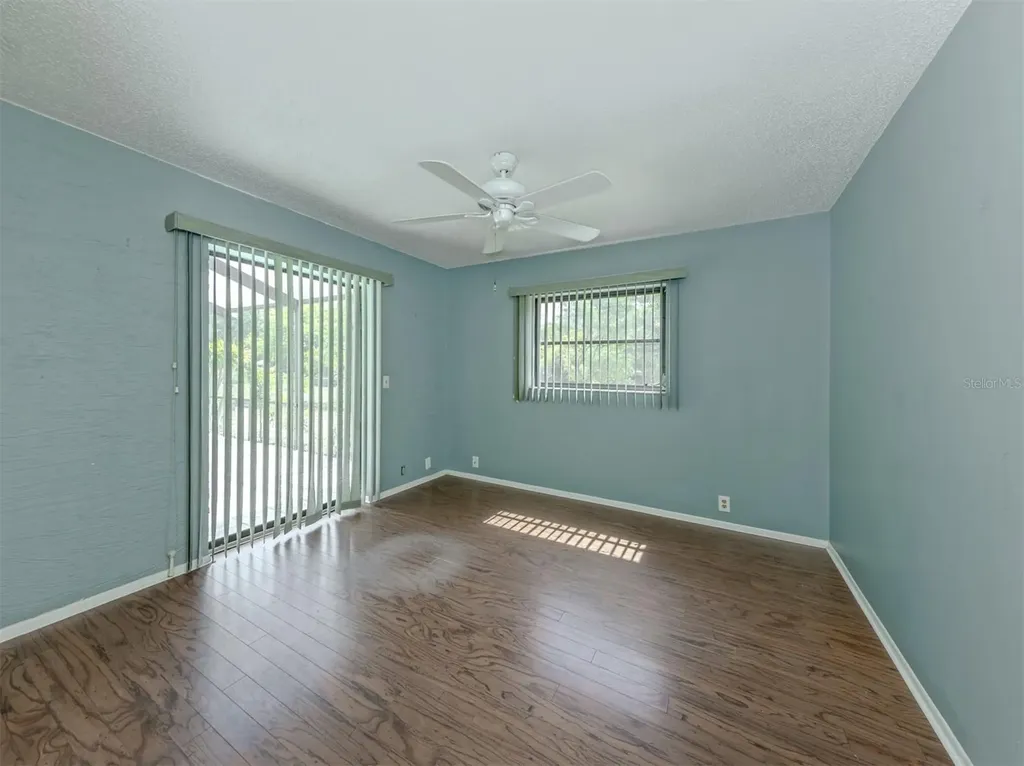 4361 Whispering Woods Place Sarasota FL 34233
