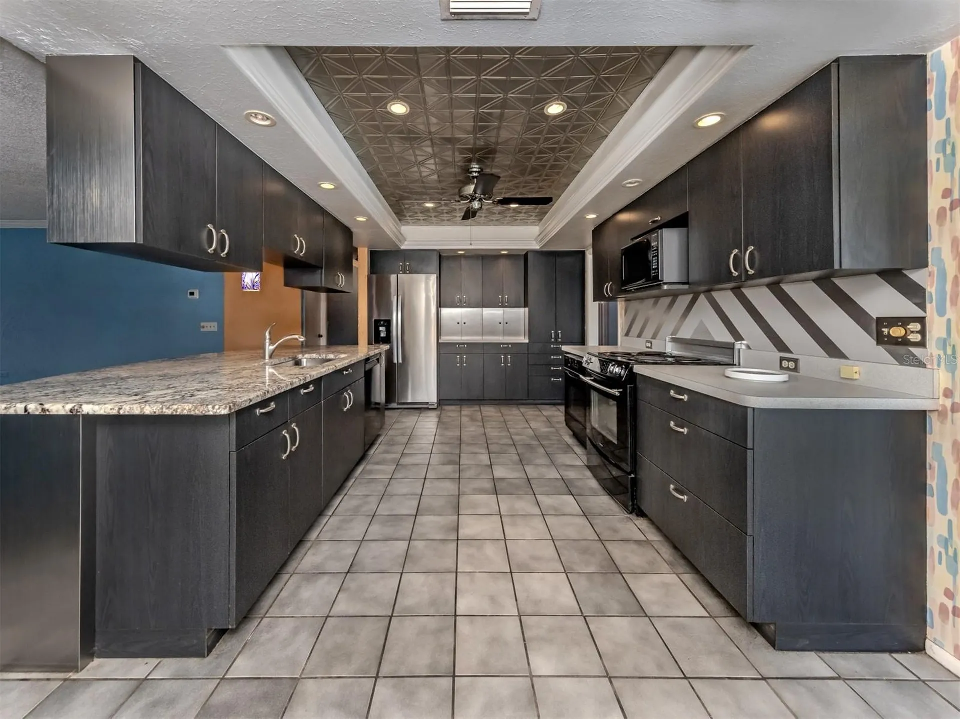 4361 Whispering Woods Place Sarasota FL 34233