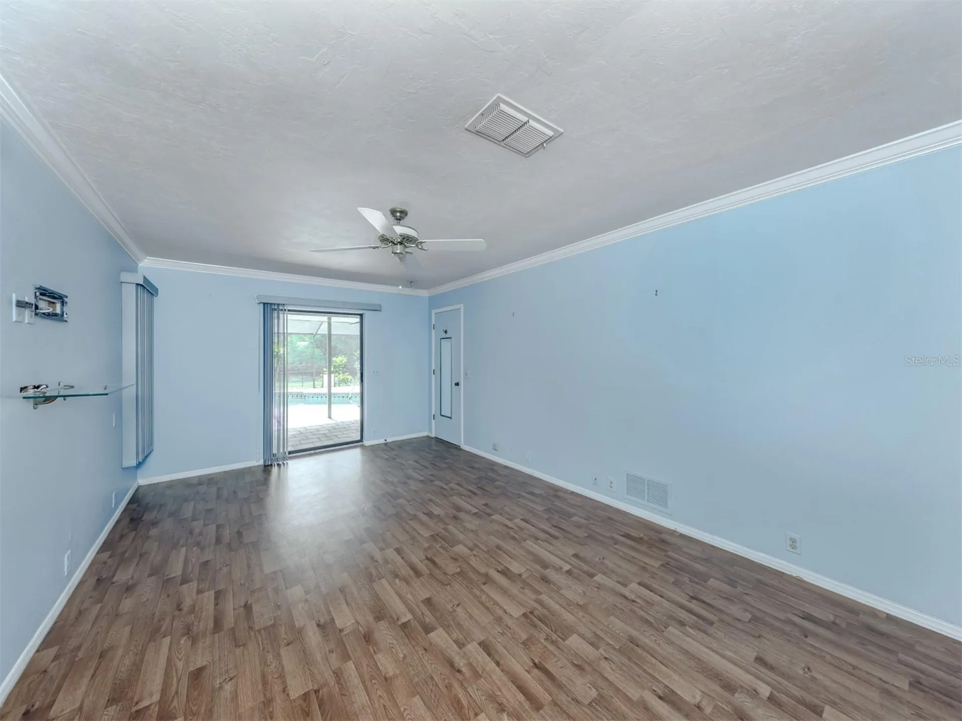 4361 Whispering Woods Place Sarasota FL 34233