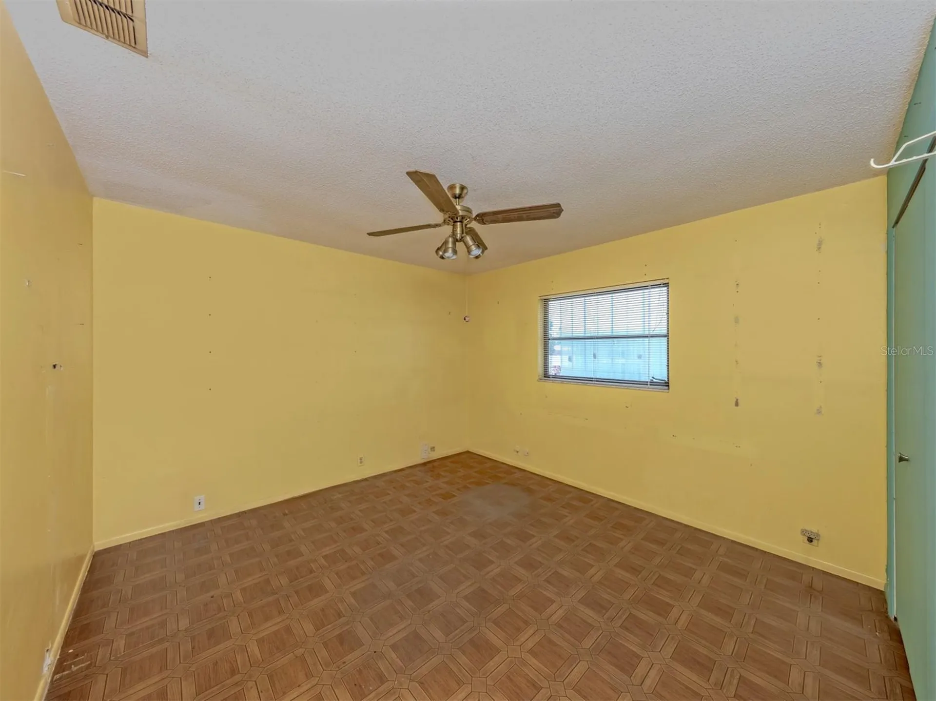 4361 Whispering Woods Place Sarasota FL 34233