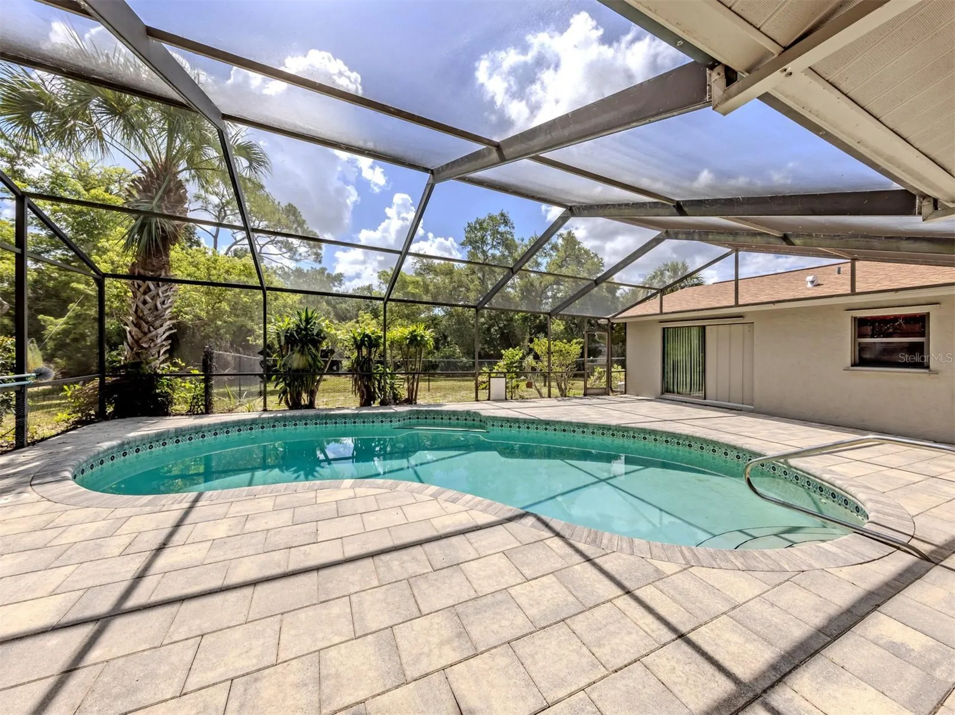 4361 Whispering Woods Place Sarasota FL 34233