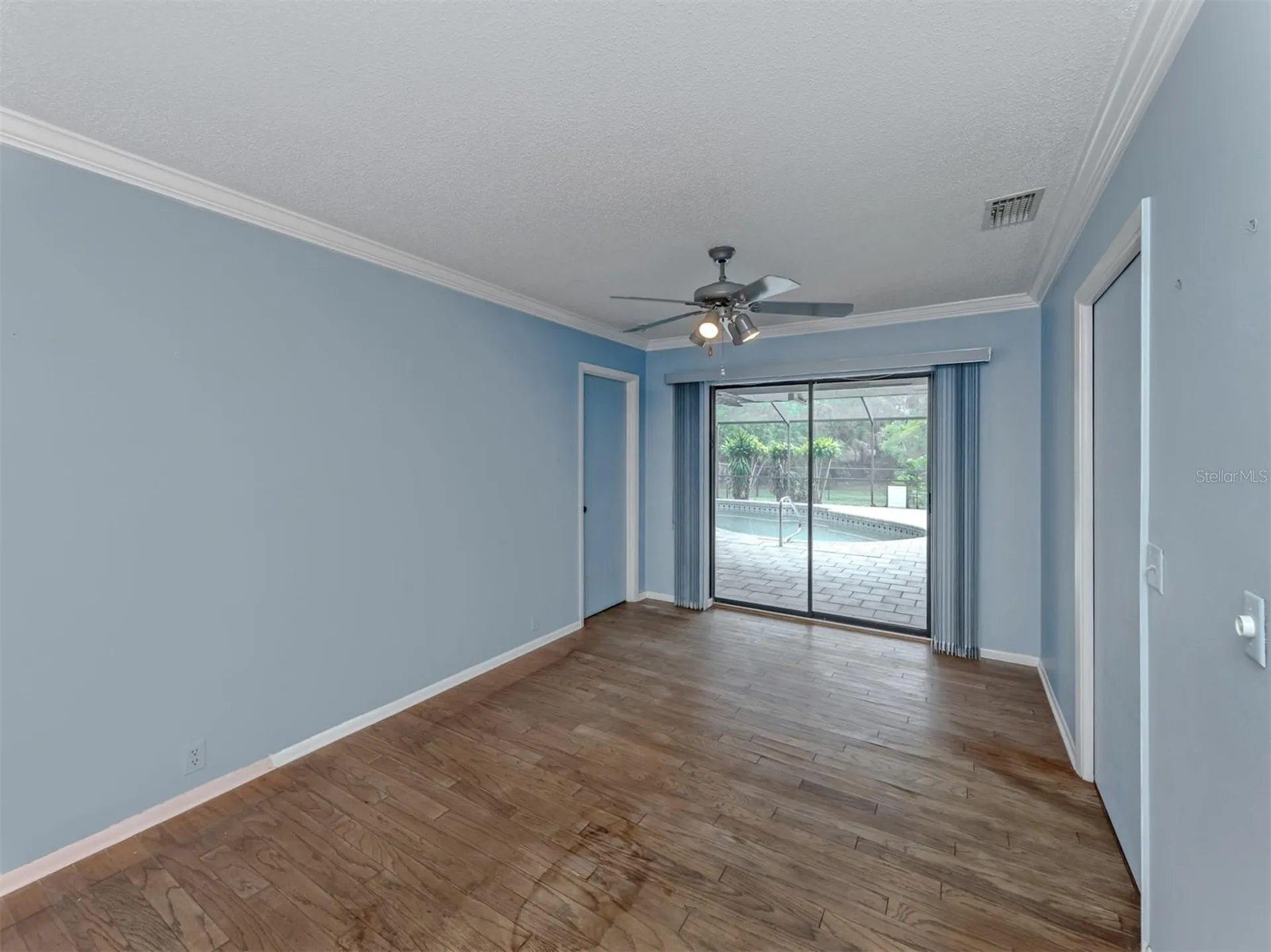 4361 Whispering Woods Place Sarasota FL 34233