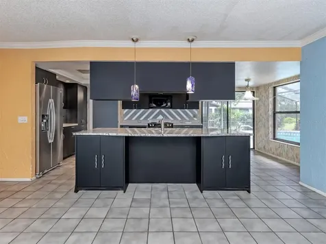 4361 Whispering Woods Place Sarasota FL 34233