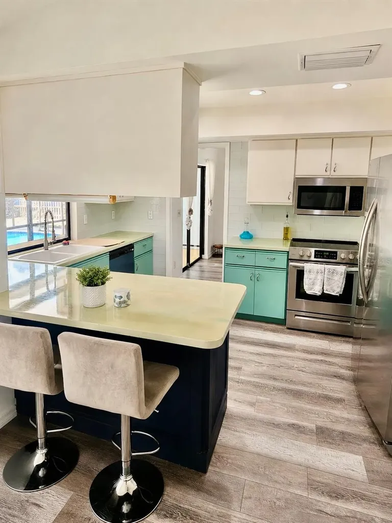 1382 Sutton Place Drive Palm Harbor FL 34683
