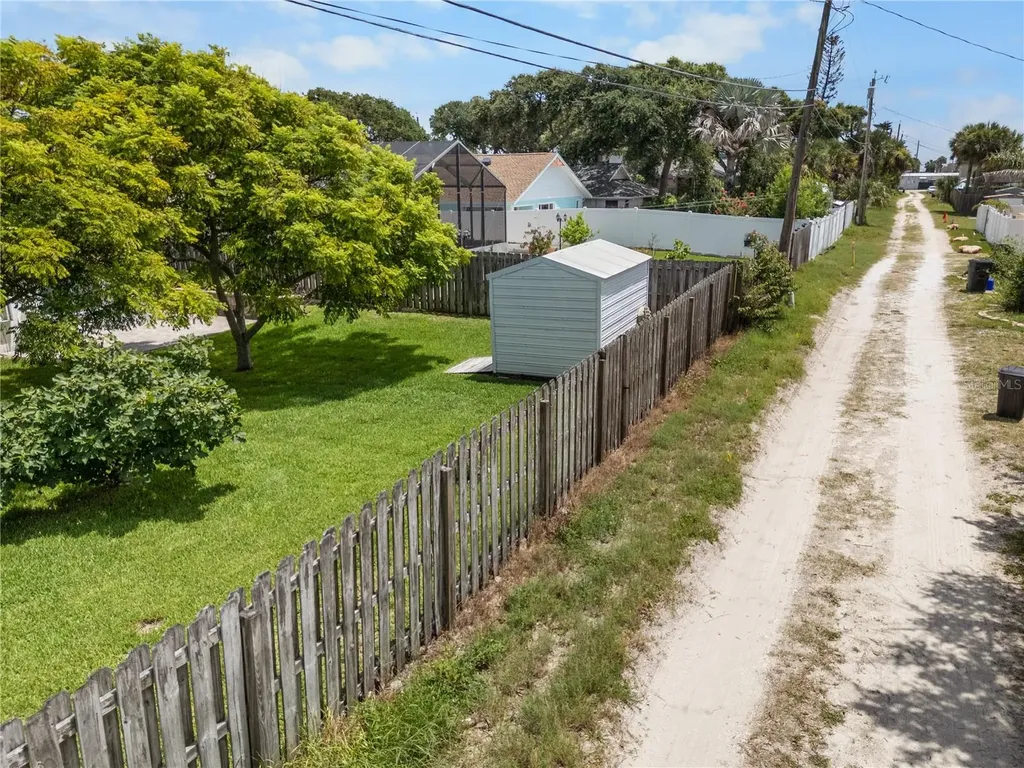 815 E 23rd Avenue New Smyrna Beach FL 32169