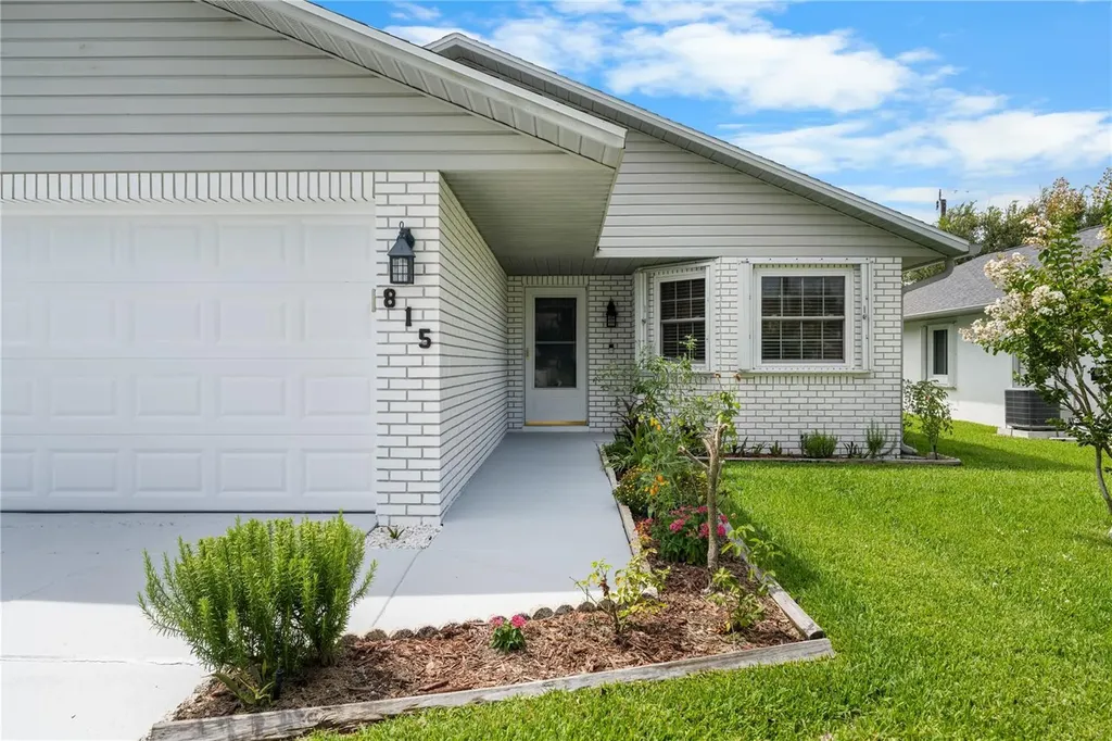 815 E 23rd Avenue New Smyrna Beach FL 32169