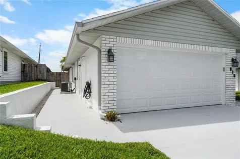 815 E 23rd Avenue New Smyrna Beach FL 32169