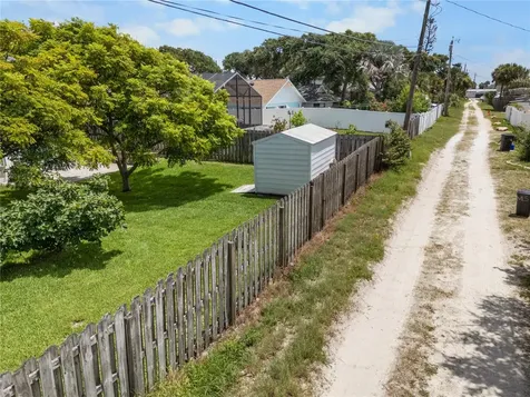 815 E 23rd Avenue New Smyrna Beach FL 32169