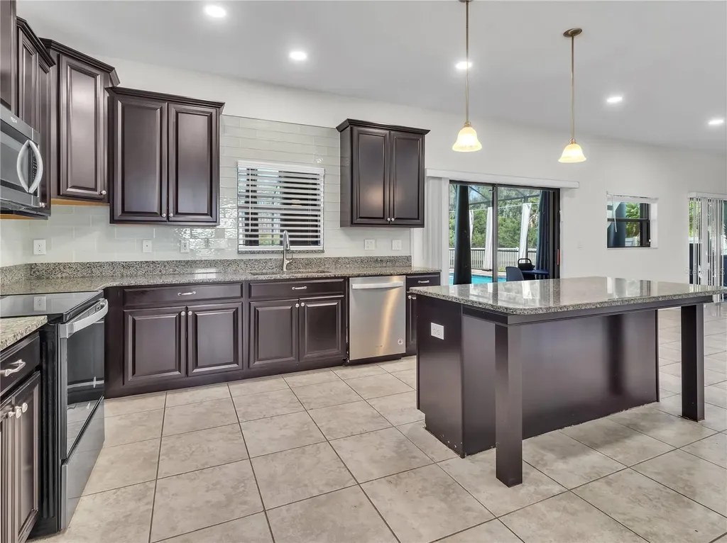 5063 Ivory Stone Drive Wimauma FL 33598