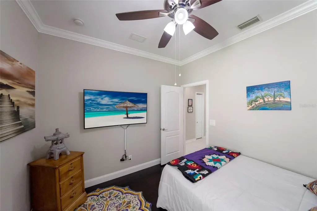 5030 58th Terrace E Bradenton FL 34203