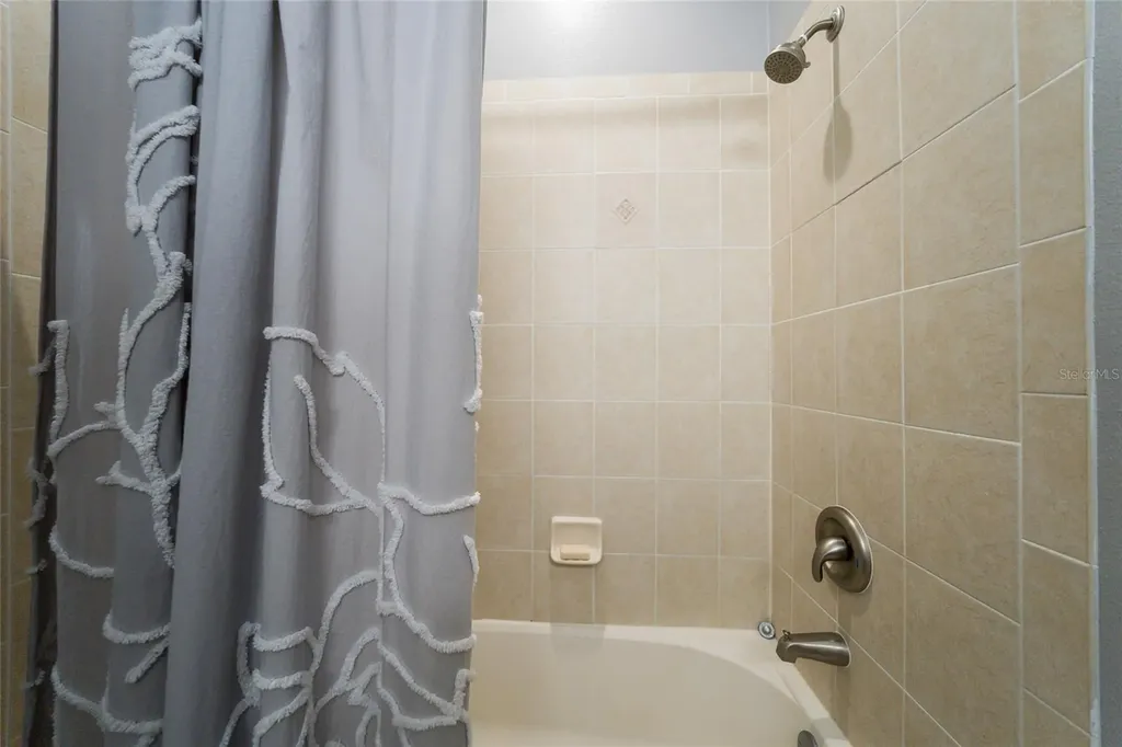 5030 58th Terrace E Bradenton FL 34203