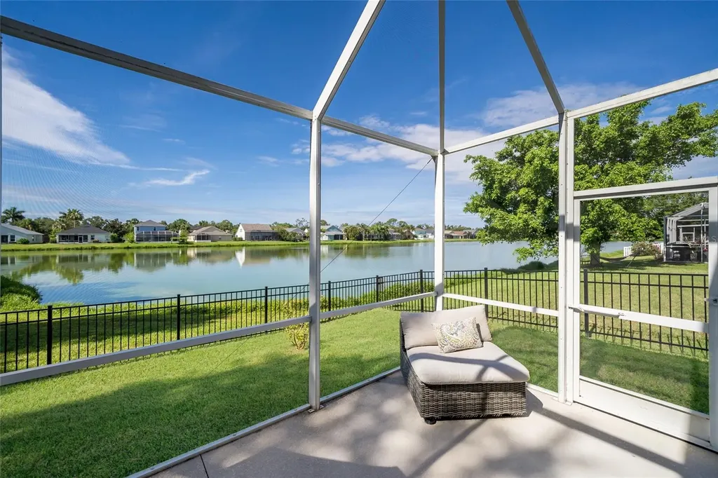 5030 58th Terrace E Bradenton FL 34203