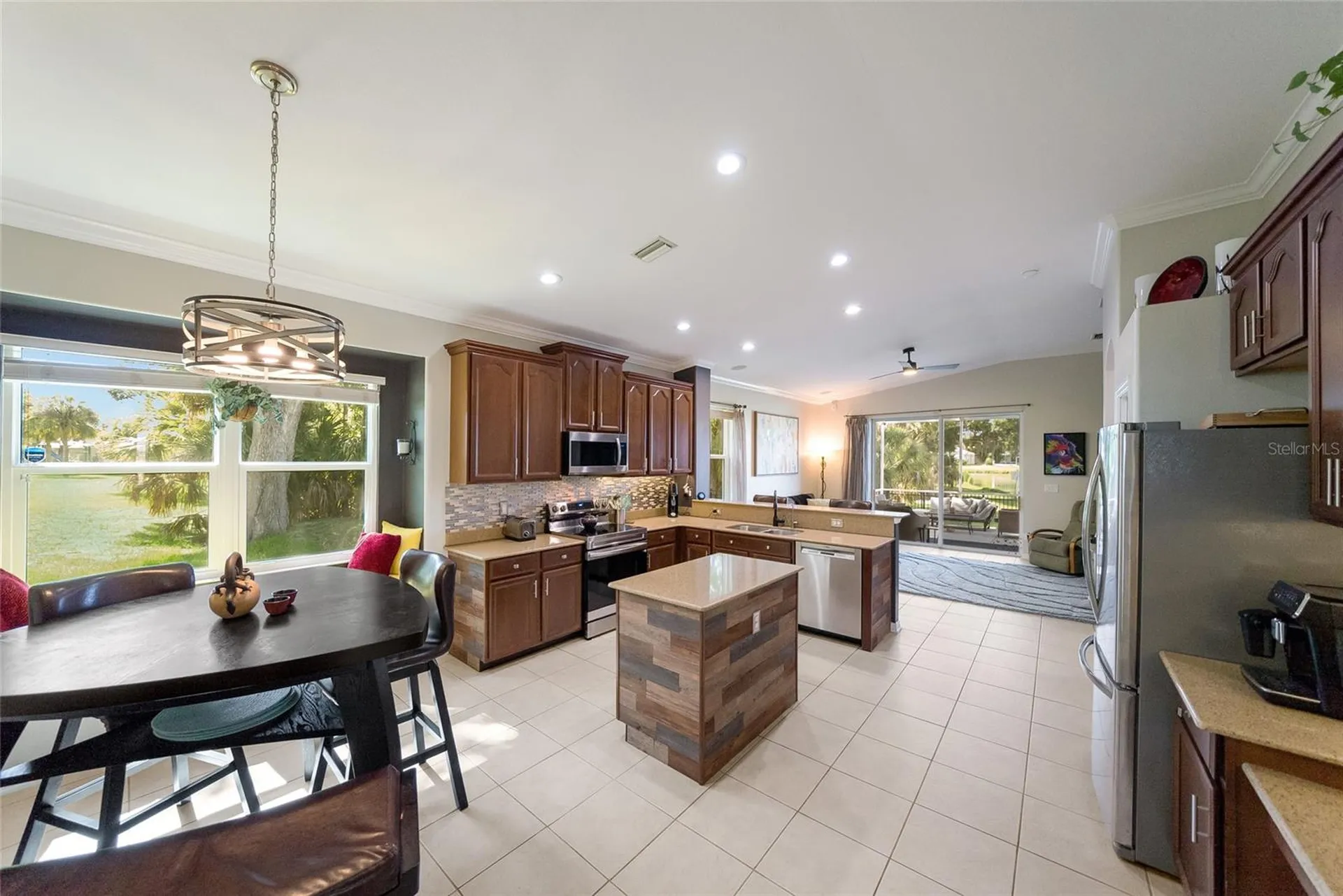 5030 58th Terrace E Bradenton FL 34203