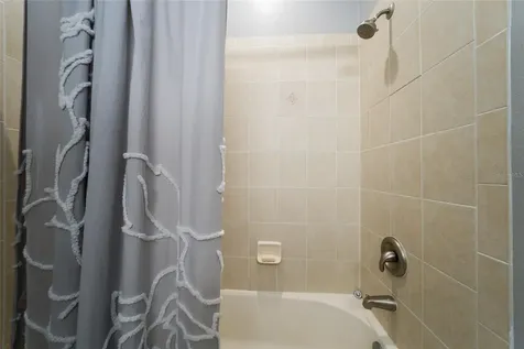 5030 58th Terrace E Bradenton FL 34203