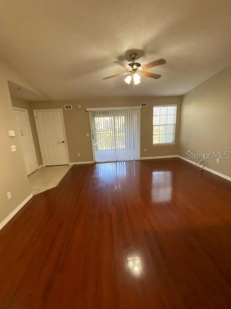 5028 Park Central Drive Orlando FL 32839