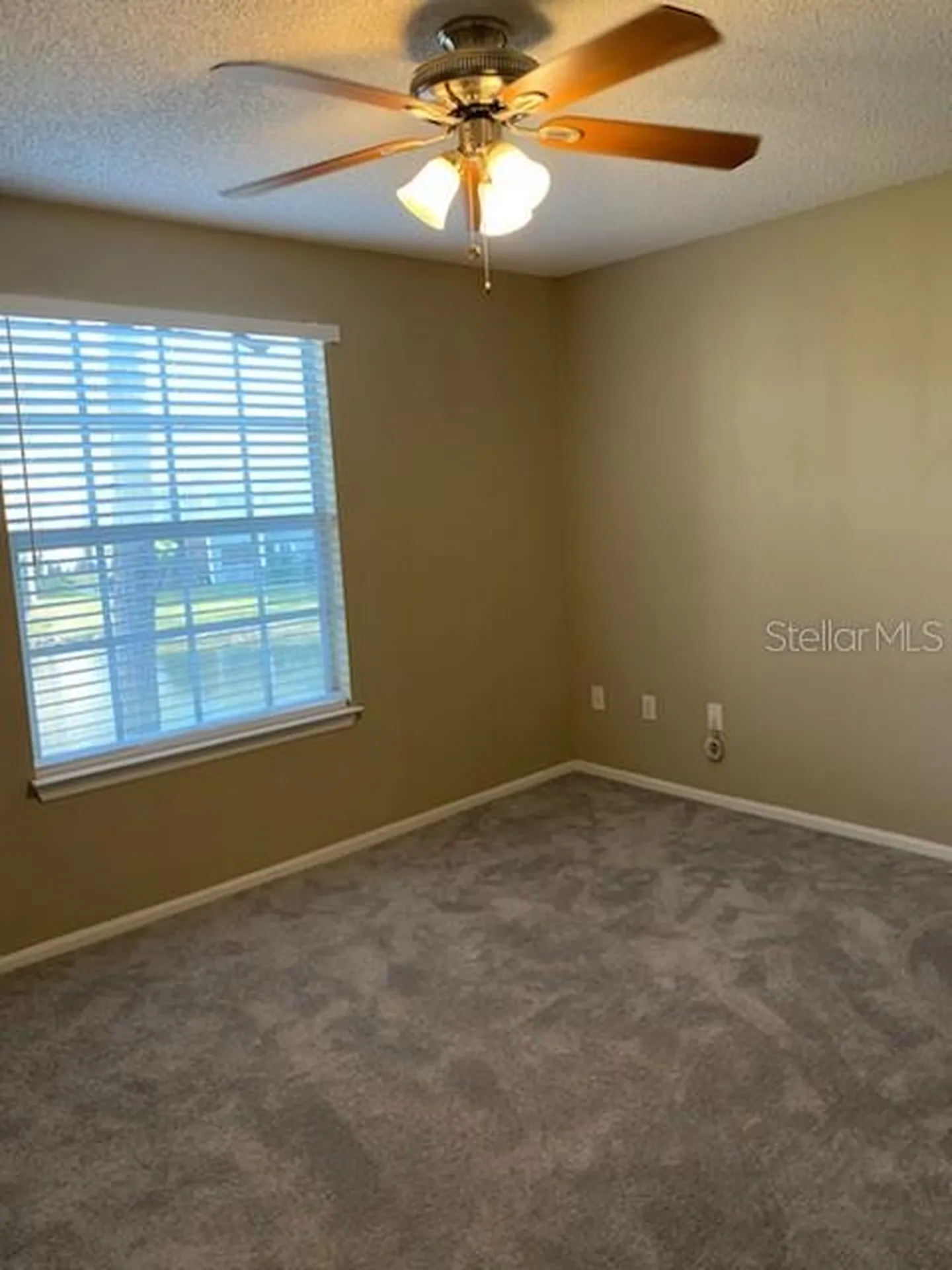 5028 Park Central Drive Orlando FL 32839