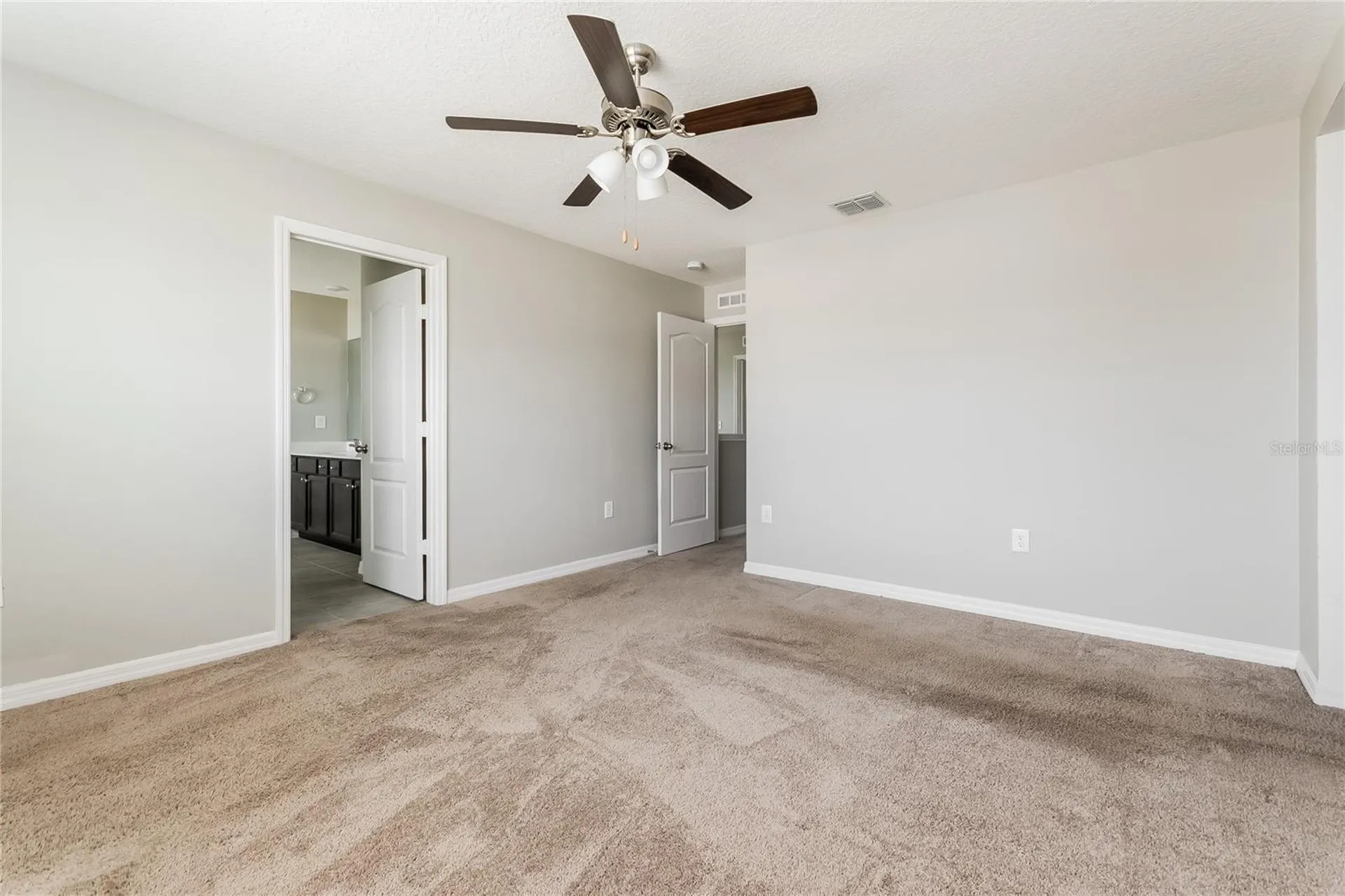 222 Fig Court Kissimmee FL 34759