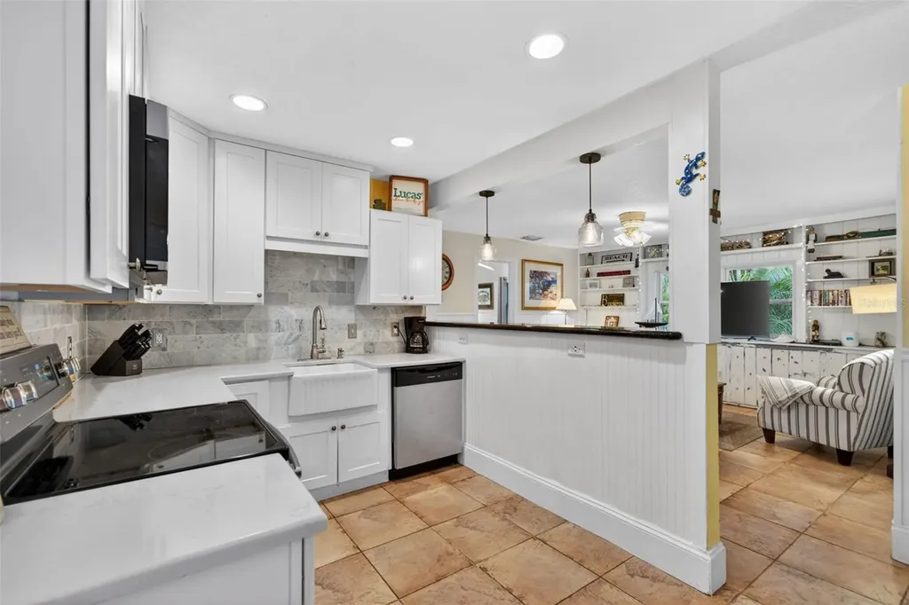 660 Linley Street Longboat Key FL 34228
