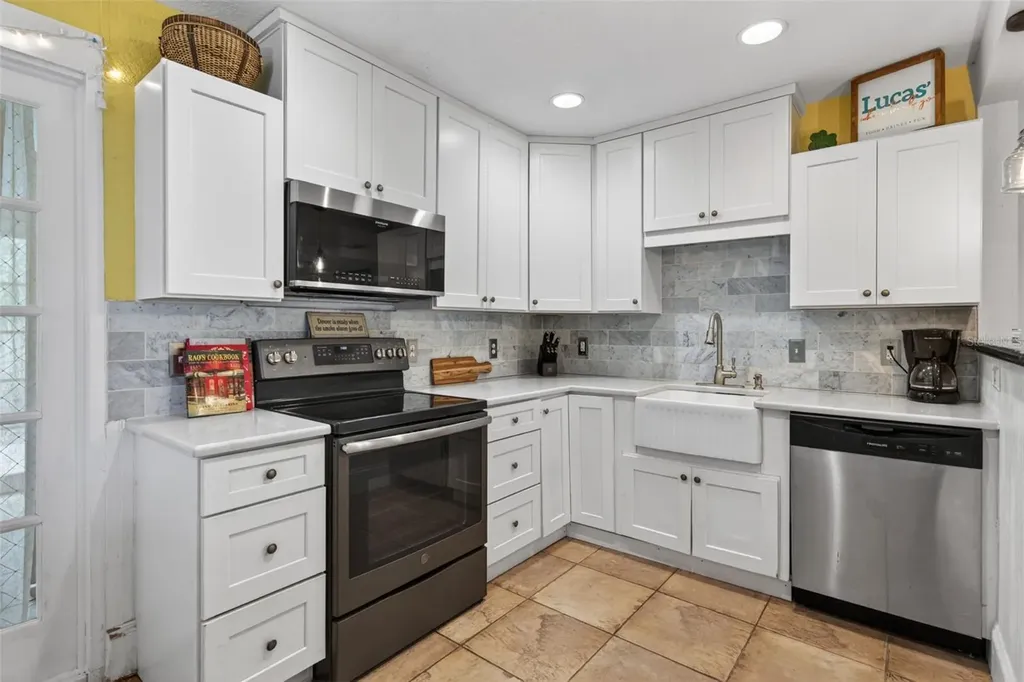 660 Linley Street Longboat Key FL 34228