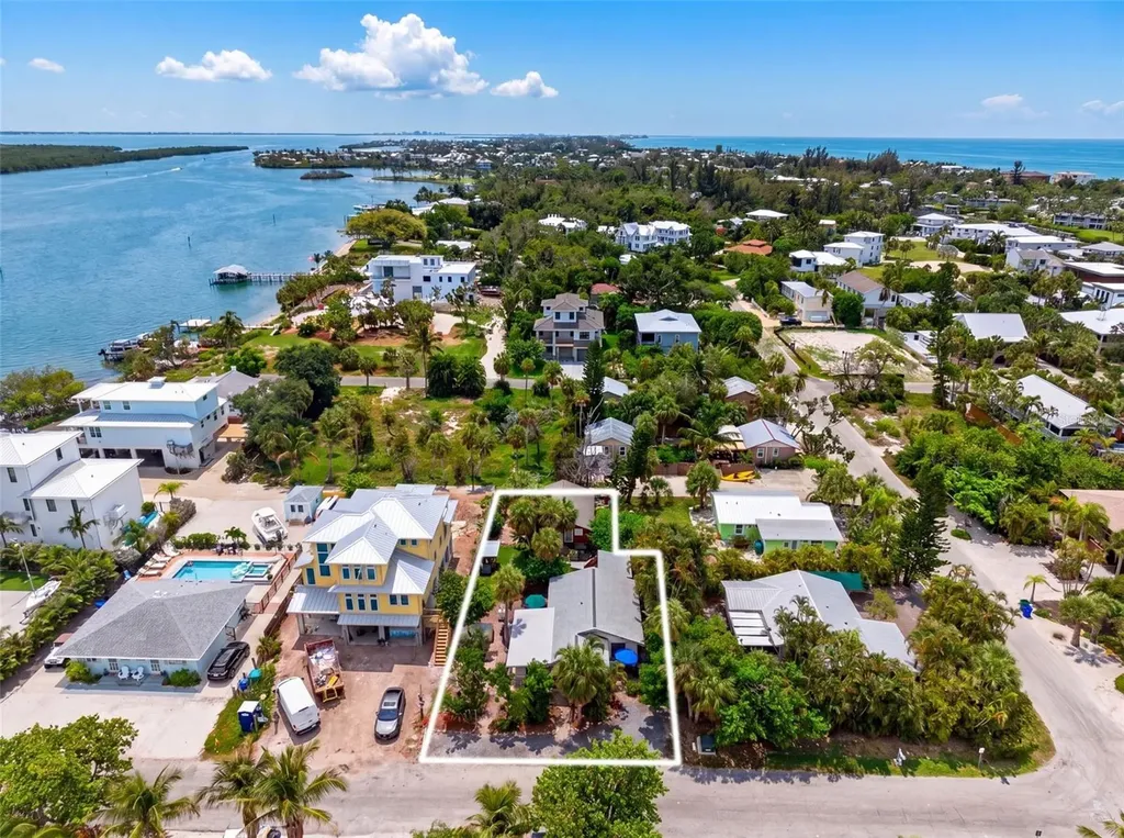 660 Linley Street Longboat Key FL 34228