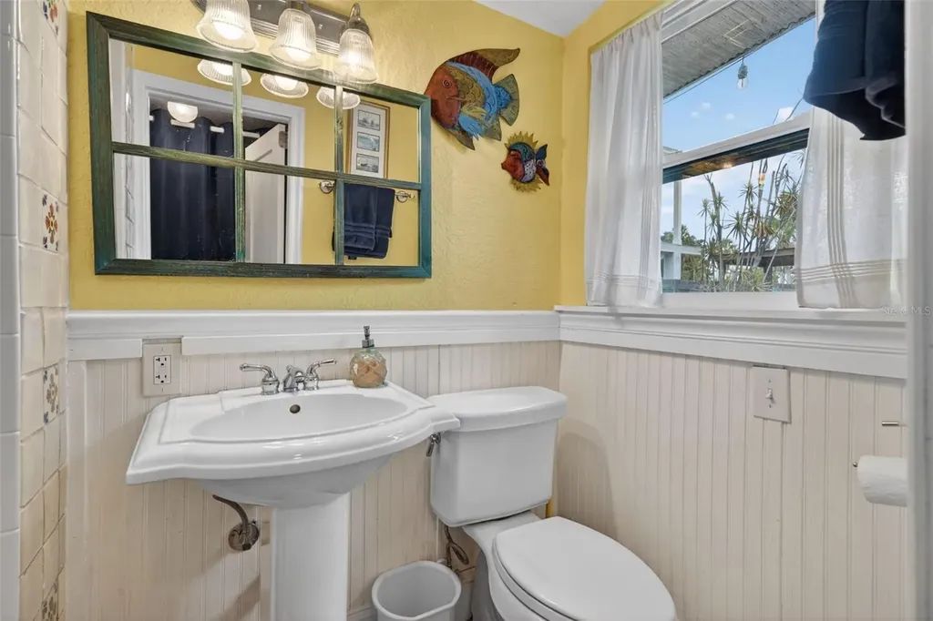 660 Linley Street Longboat Key FL 34228