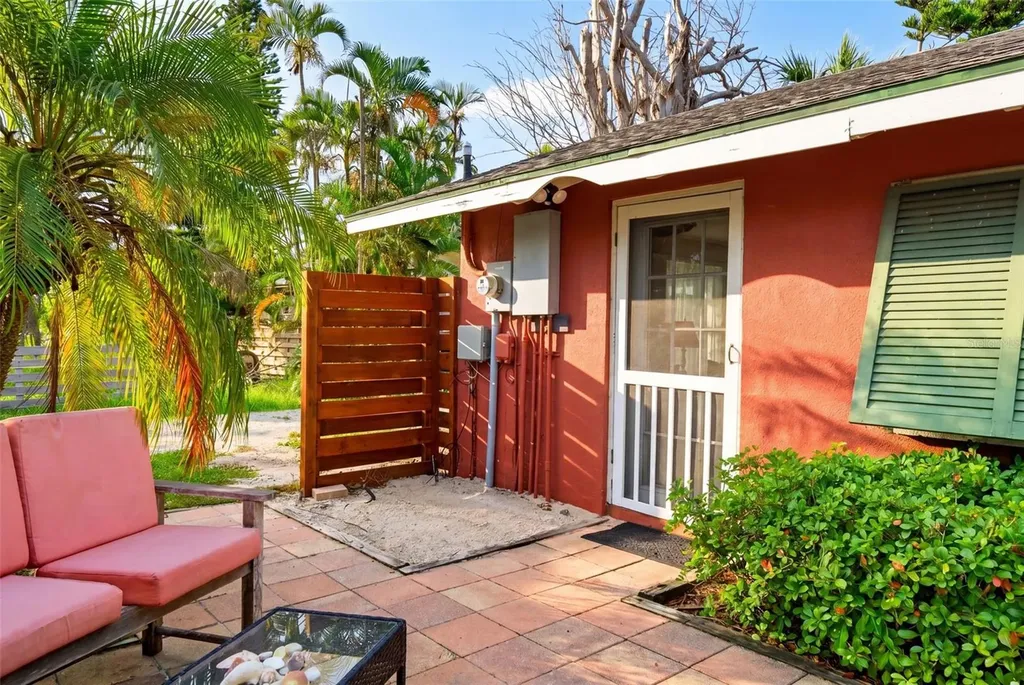 660 Linley Street Longboat Key FL 34228