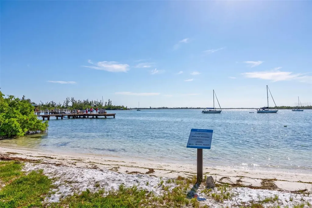 660 Linley Street Longboat Key FL 34228