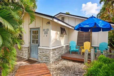 660 Linley Street Longboat Key FL 34228