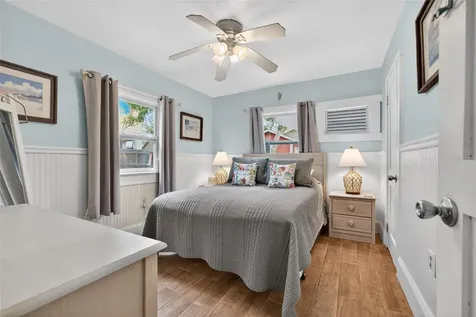 660 Linley Street Longboat Key FL 34228
