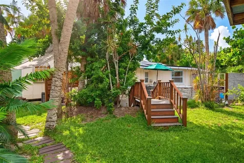 660 Linley Street Longboat Key FL 34228